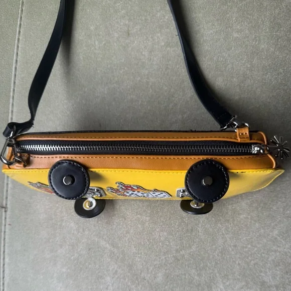 Kickflip Skateboard Crossbody Bag Yellow - Picture 8 of 12